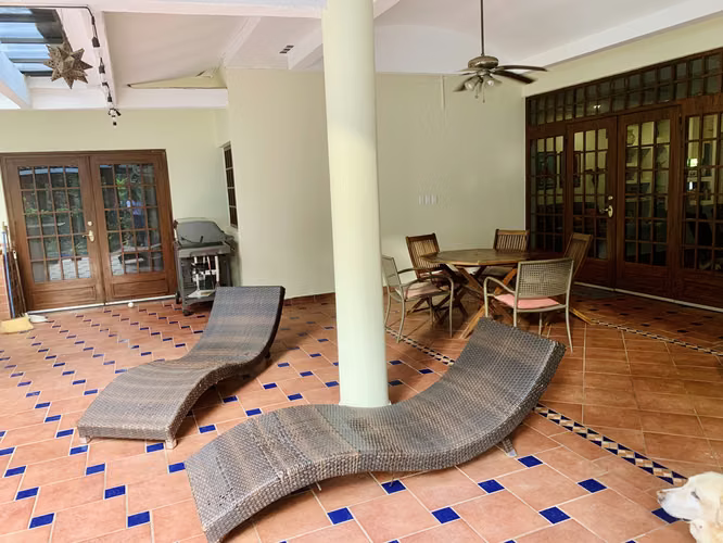 ALBROOK  Una Casa con el Encanto de Vivir Rodeado de Verde - Imagen 5