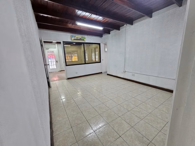 LOCAL COMERCIAL AMPLIO EN BETANIA – EXCELENTE UBICACIÓN