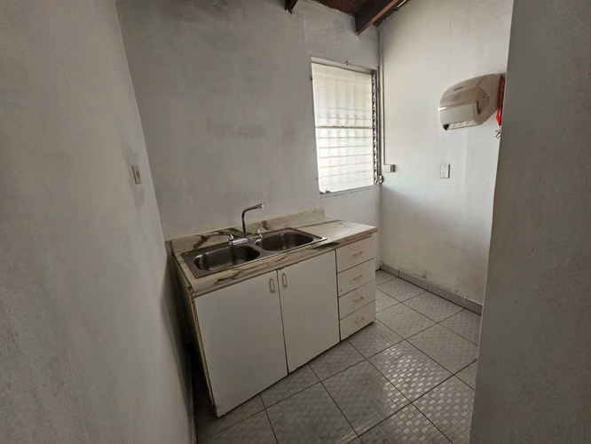 LOCAL COMERCIAL AMPLIO EN BETANIA – EXCELENTE UBICACIÓN