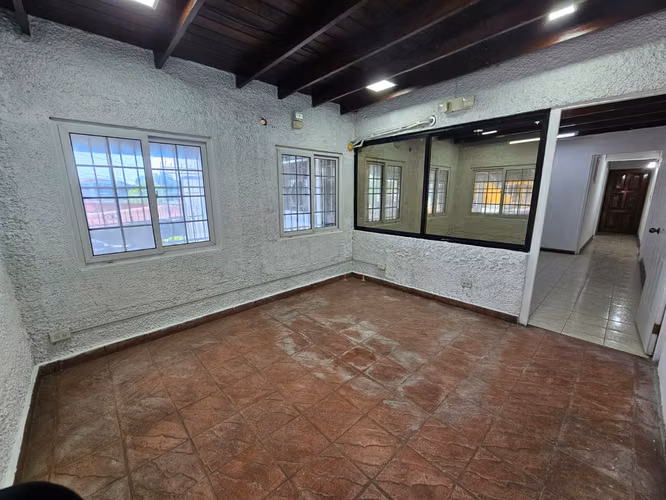 LOCAL COMERCIAL AMPLIO EN BETANIA – EXCELENTE UBICACIÓN