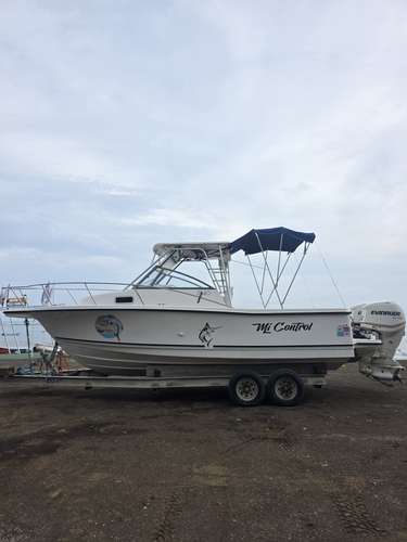 SE VENDE BOTE ROBALO 2524   UBICADO EN  LAS TABLAS /PANAMÁ - Imagen 2