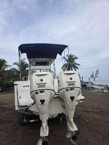 SE VENDE BOTE ROBALO 2524   UBICADO EN  LAS TABLAS /PANAMÁ - Imagen 11