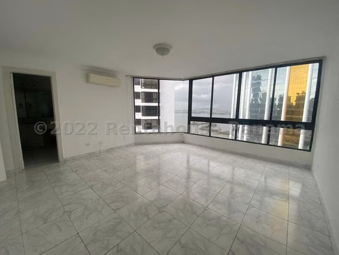Venta de Apartamento con Línea blanca en Avenida Balboa Ph Costa del mar EC - Imagen 2