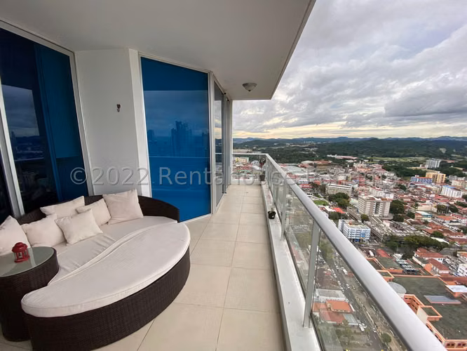 Venta de Apartamento Amoblado en Avenida Balboa Ph Destiny EC - Imagen 4