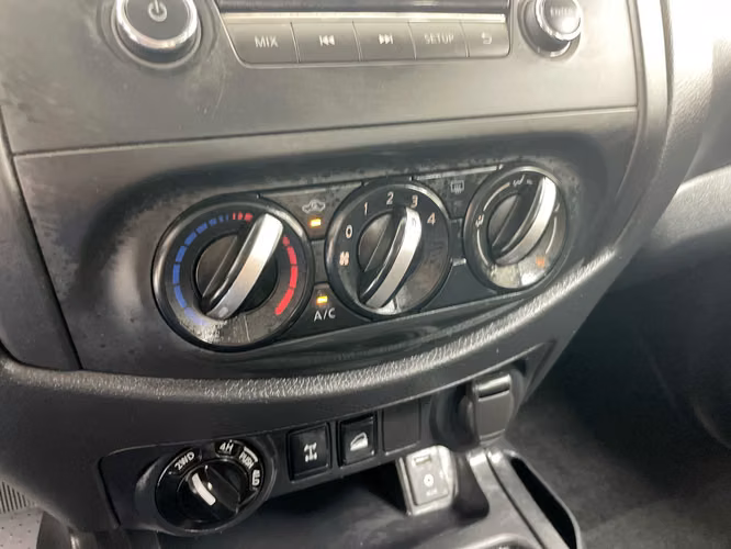 NISSAN NP300 FRONTIER - 2025 - PFNX - Automarket - Imagen 9