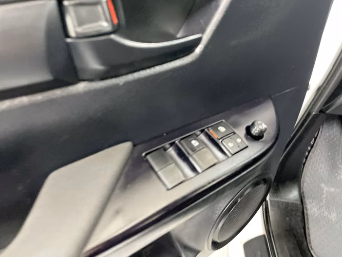 TOYOTA HILUX - 2025 - PPHX - Automarket - Imagen 4