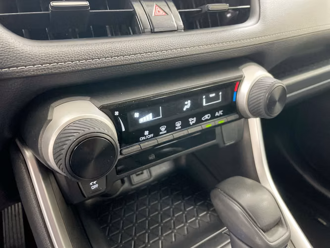 TOYOTA RAV4 - 2024 - PR-RAX - Automarket - Imagen 9