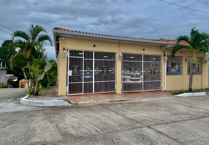 Venta de Casa en Brisas Del Golf Colinas Dorasol KC - Imagen 9