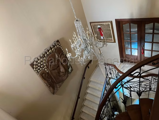 Venta de Casa en Altos de Panama Villas de Vizcaya KC - Imagen 7