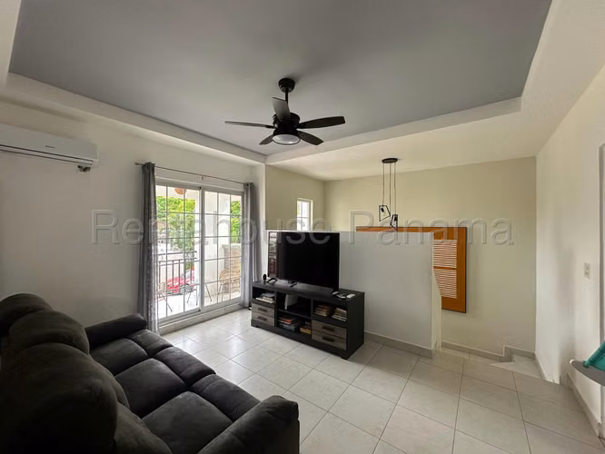 Venta de Casa en Quintas de Versalles KF - Imagen 3