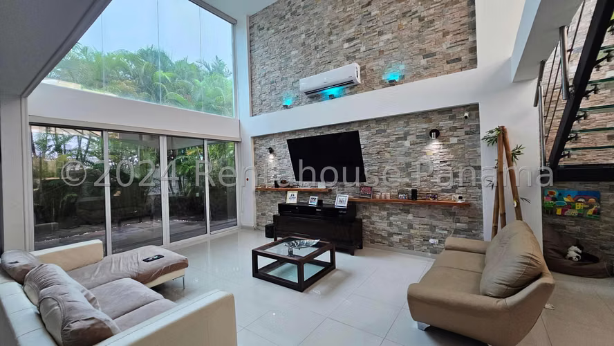 Venta de Casa en Costa Sur Costa Esmeralda KF