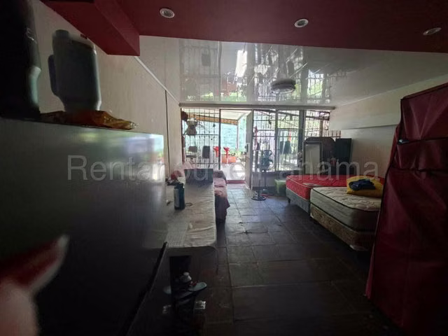 Casa en Venta en Villa Caceres JG