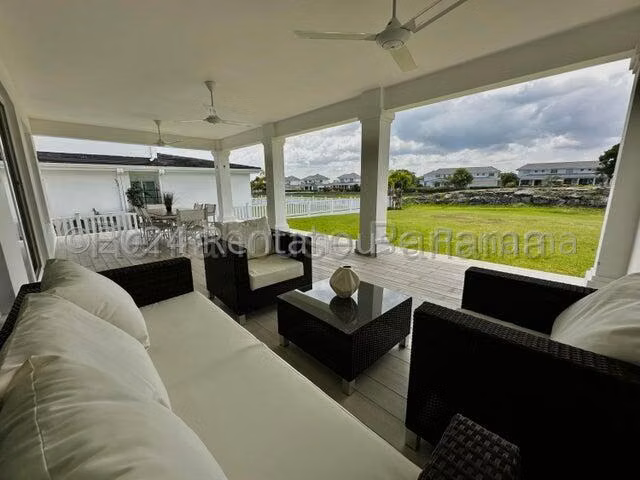 Casa en Venta en Playa Blanca JG
