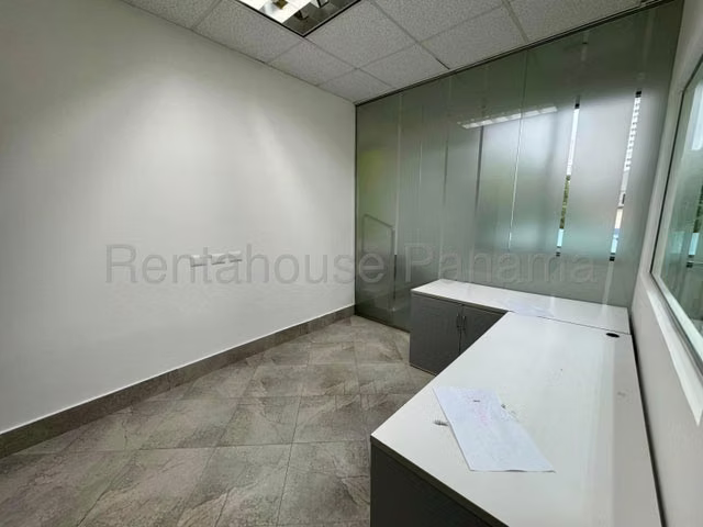 Oficina Comercial en Venta en San Francisco JG - Imagen 13