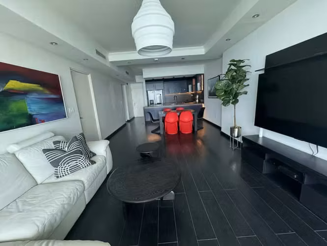 PM AVENIDA BALBOA AMOBLADO 1 REC 1.5 BAÑOS $1750