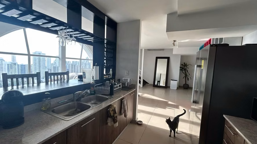 Emporium Tower. 110mts 1r 1b amoblado 2est $1300.00 - Imagen 3