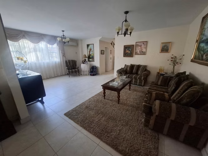 SE ALQUILA CASA EN BRISAS DEL GOLF, VILLA ALTA - Imagen 6