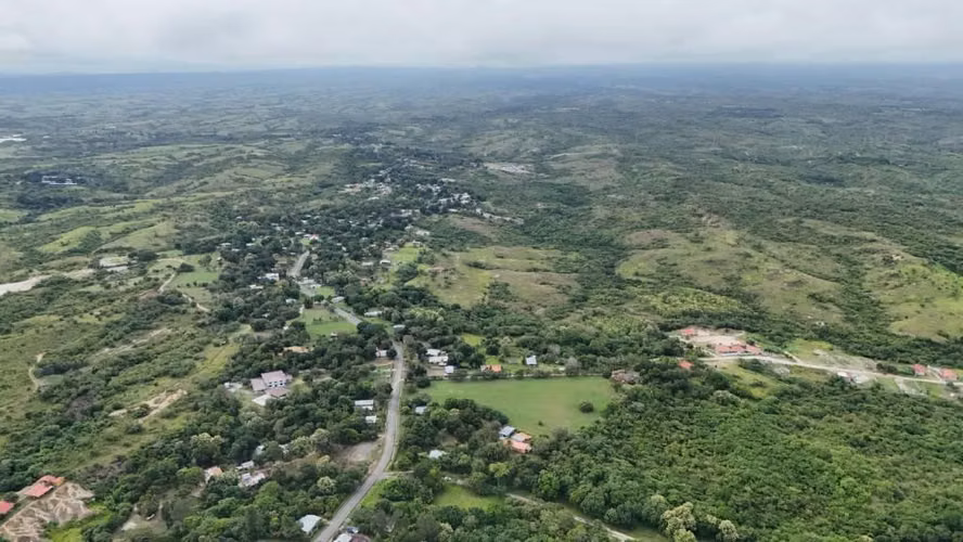 Se vende terreno de 3, 736m2 en Las Guías - Imagen 2