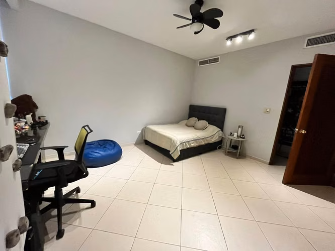 Peninsula. 334mts 3r 3.5b den 4est 1dep $675,000.00 - Imagen 14