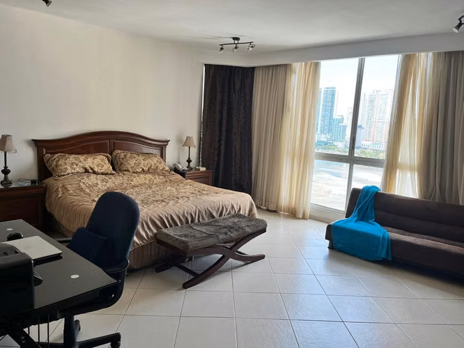 Peninsula. 334mts 3r 3.5b den 4est 1dep $675,000.00 - Imagen 9