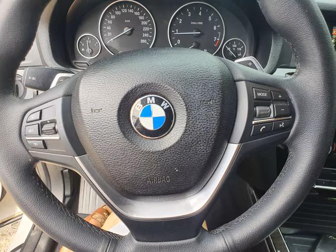 BMW X3 SDRIVE20I 2017 - Imagen 9