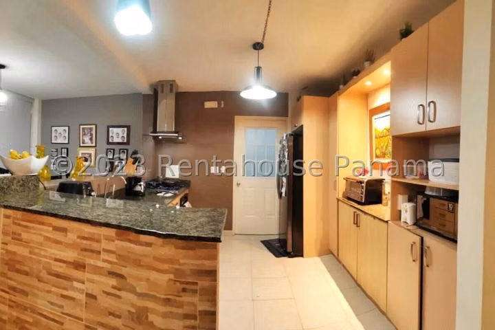 Casa en venta Versalles IH24-5222