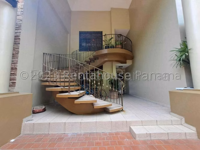 Edificio Castellanos Avenida gabonea el avance - Imagen 2