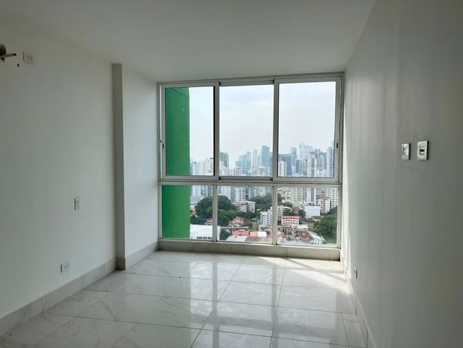 Banco vende apto. en PH PACIFIC PARK TOWER, EDISON PARK - Imagen 2