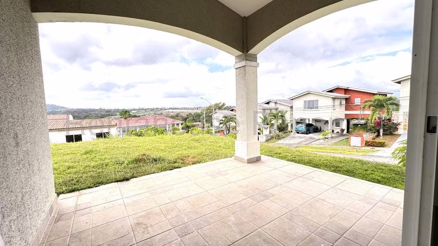 Venta de Casa en Hato Montaña Arraijan