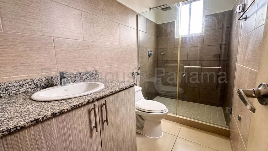 Venta de Casa en Hato Montaña Arraijan