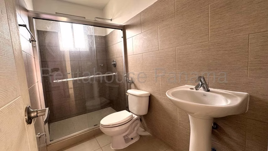 Venta de Casa en Hato Montaña Arraijan