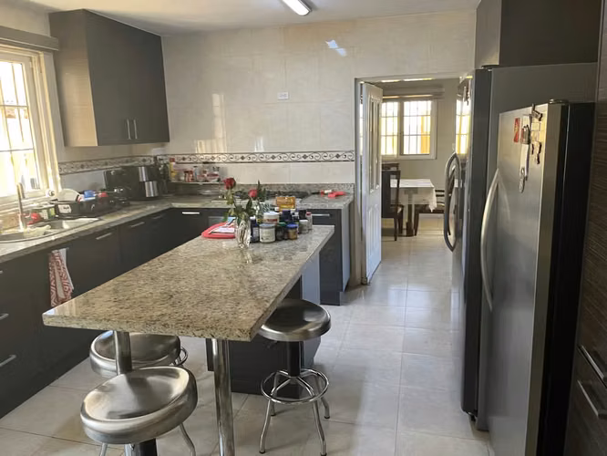 C2596J SE VENDE AMPLIA CASA EN ALTOS DE PANAMA - Imagen 4
