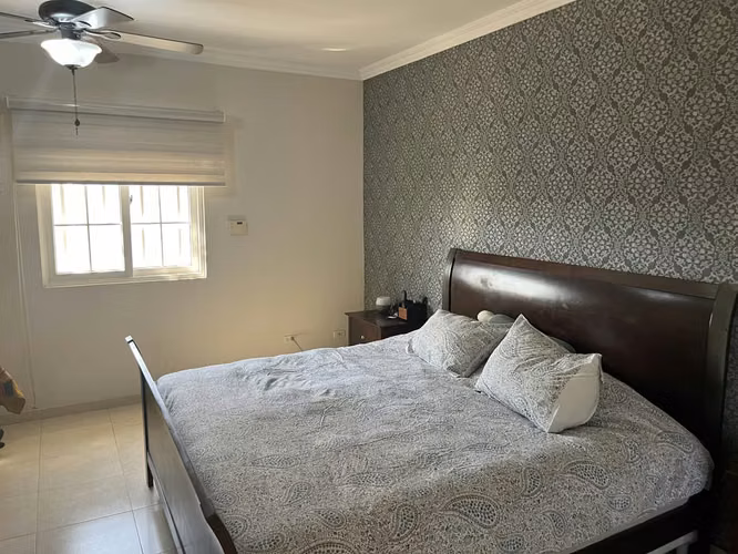 C2596J SE VENDE AMPLIA CASA EN ALTOS DE PANAMA - Imagen 3