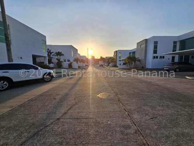 Venta de casa en Costa Esmeralda 27MVCH1917 - Imagen 14