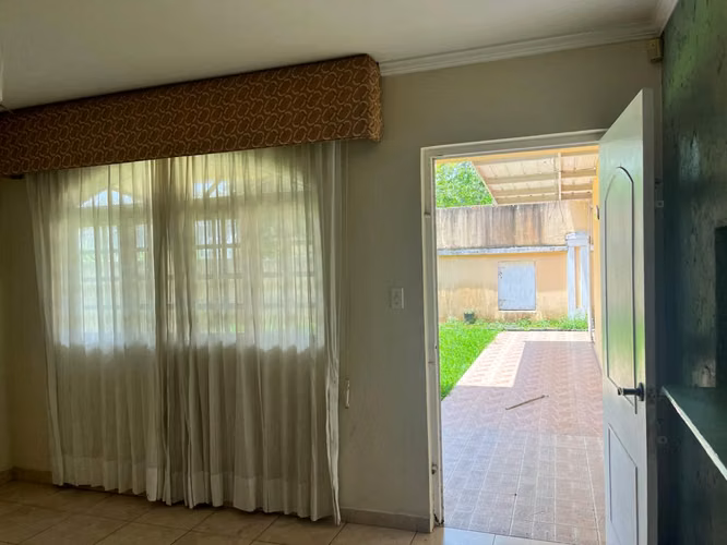 Banco vende casa en RESIDENCIAL EL COUNTRY – CONDADO DEL REY (dv) - Imagen 5