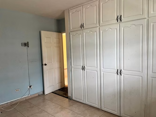 Banco vende casa en RESIDENCIAL EL COUNTRY – CONDADO DEL REY (dv) - Imagen 11