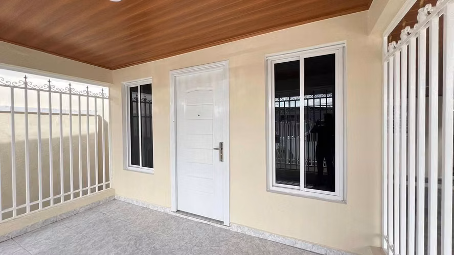 SE ALQUILA ACOGEDORA CASA CERCADA EN NUEVO CHORRILLO, SEGUNDA ETAPA