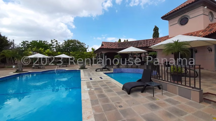 Opportunity! House in Versalles | Toledo Plus Model 24YCG5222