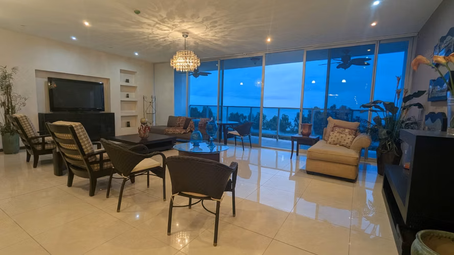 VENTA APARTAMENTO EN COSTA DEL ESTE (CG)