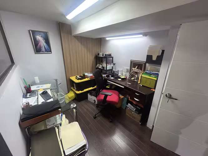 Vendo Local Comercial de 2 niveles sobre Tumba Muerto - Imagen 11