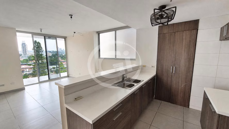 Venta Apartamento Reposeído PH Trio El Carmen 109m² - Imagen 3