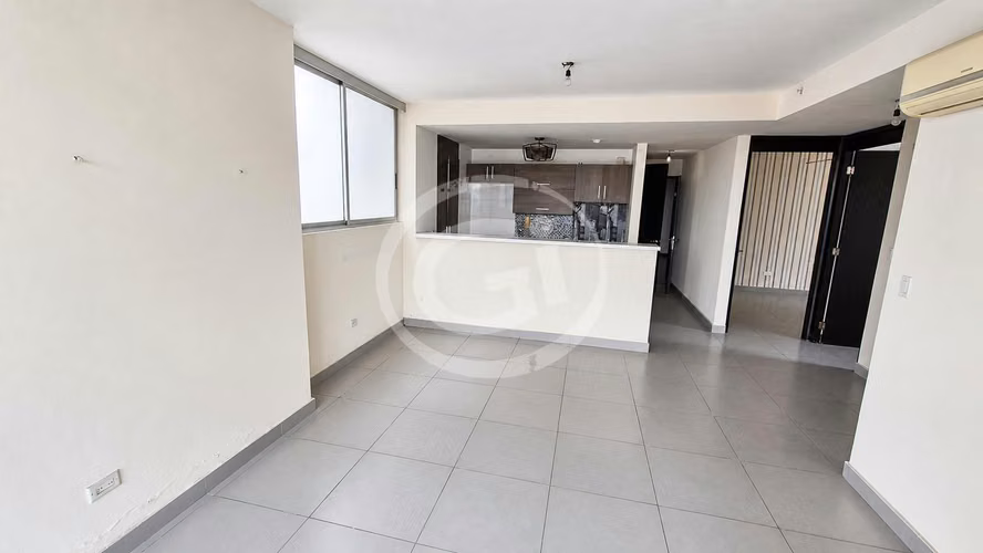 Venta Apartamento Reposeído PH Trio El Carmen 109m²