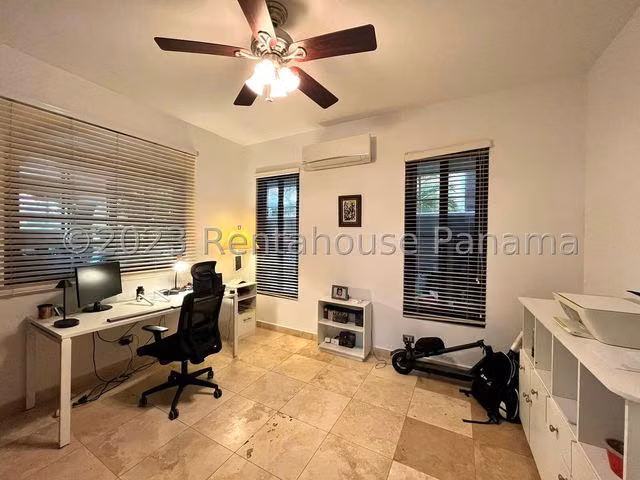 Venta de Casa en Costa Sur 24LBR3865 - Imagen 6