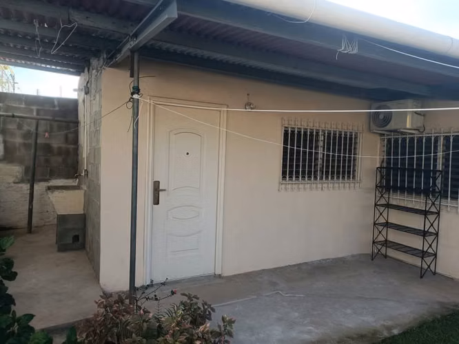 Se Alquila Anexo en San Antonio - Imagen 10