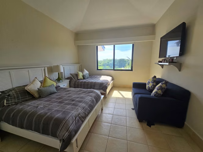 Residencia en Último Piso con Vista al Campo de Golf en Buenaventura, Panamá - Imagen 12