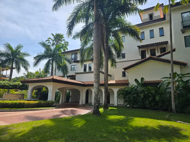 Paseo de las Casas, con Vista al campo de Golf en Buenaventura