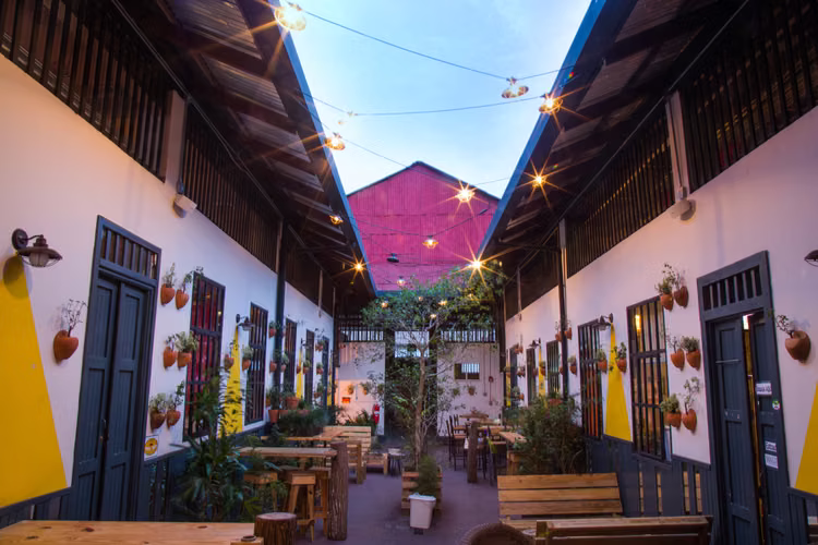 Vendo lote en casco antiguo - Casa Norias - Imagen 5