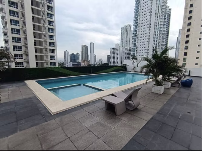 Apartamento en San Francisco/ 120 m2, 2 rec, 2 baños, cbe, balcón $210,000. - Imagen 10