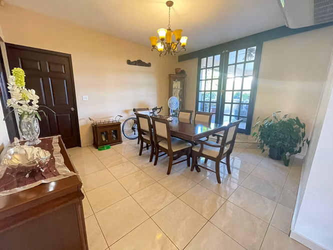 SE ALQUILA CASA CON LÍNEA BLANCA O SIN MUEBLES EN EXCLUSIVO RESIDENCIAL DE DAVID - Imagen 8