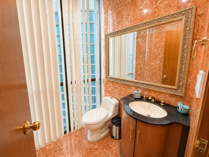Oficina Corporativa Amoblada en Venta , Marbella